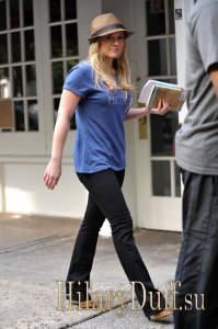      "Gossip Girl / "