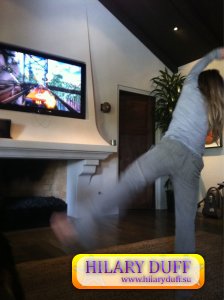 Хилари с списке обсуждений на Just Jared Хилари с списке обсуждений на Just Jared